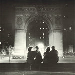 2 COUPLES SIT in FRONT of ARCH in WASHINGTON SQUARE, N.Y. POSTER